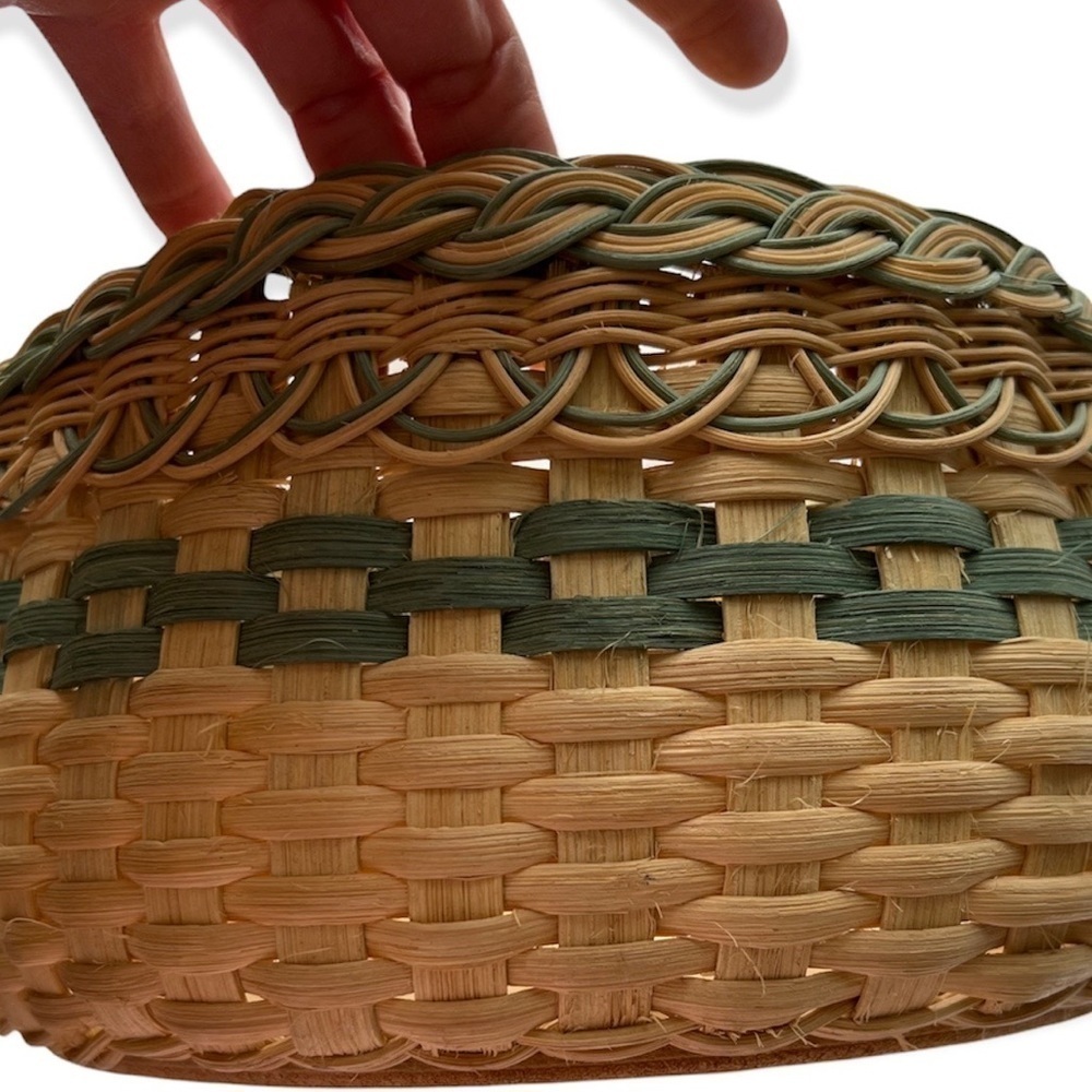Vintage Wicker Basket Round